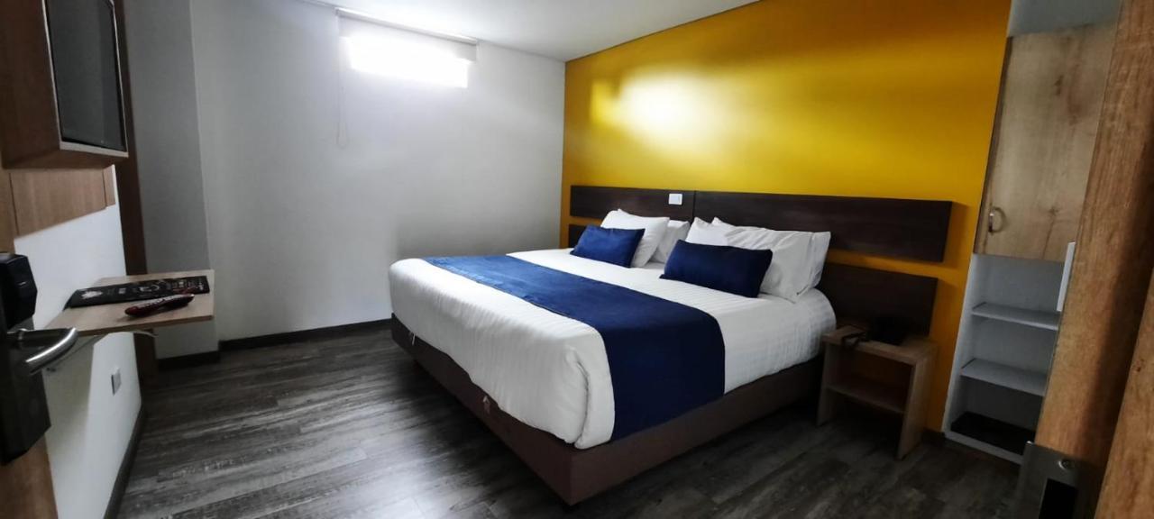 HM HOTEL Expo Inn Bogotá Esterno foto